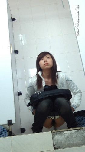 Hidden cam Baby taiwan girl in toilet