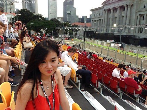 Amateur Chinese Girl Travelling to Singapore