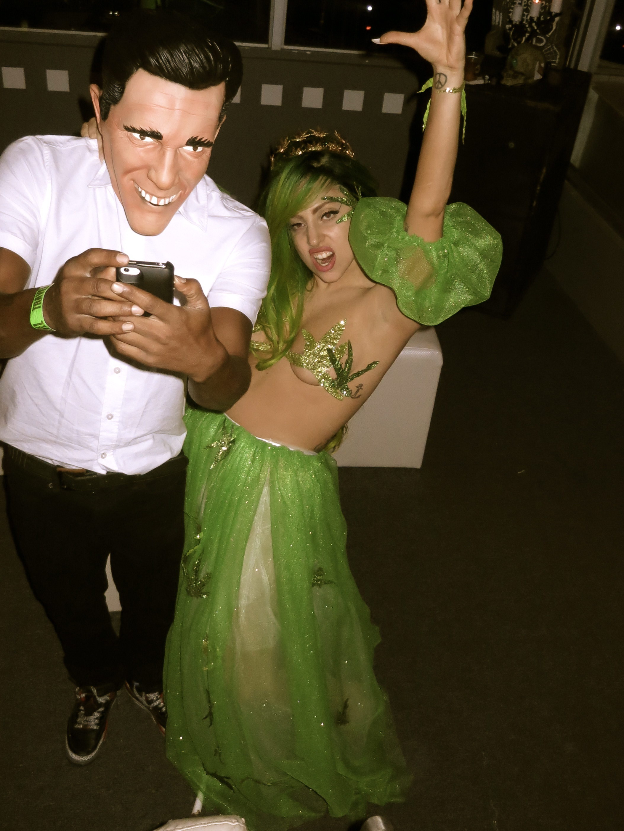 Lady_Gaga_at_Halloween_Party_in_Puerto_Rico_5x_HQ_8.jpg