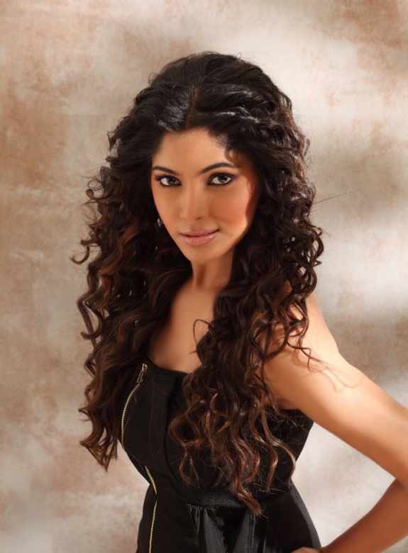 tamil-actress-bhanu-latest-photoshoot-stills12.jpg